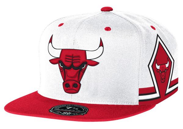 mitchell_ness's tweet photo. Deep Red Six Fitted @chicagobulls #NowAvailable #teamfitted #fittednation #fittedoftheday #mnfittedhat #mitchellness http://t.co/N1kjegPWn6
