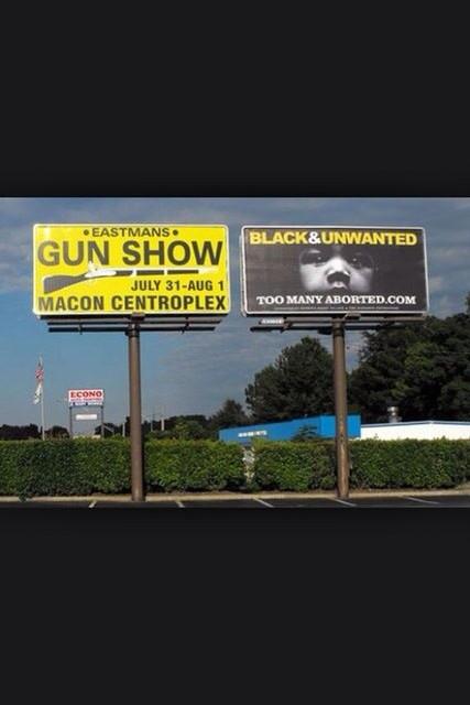 AdfailFails's tweet image. Not the best ad placement.