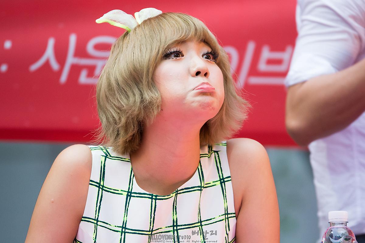 Bs0TfyICIAEO5XS.jpg:large