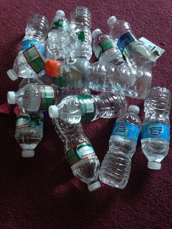 niki_malancone's tweet photo. And this is why my soccer bag weighs 1000lbs #cleanouttime http://t.co/mapeyt3ida