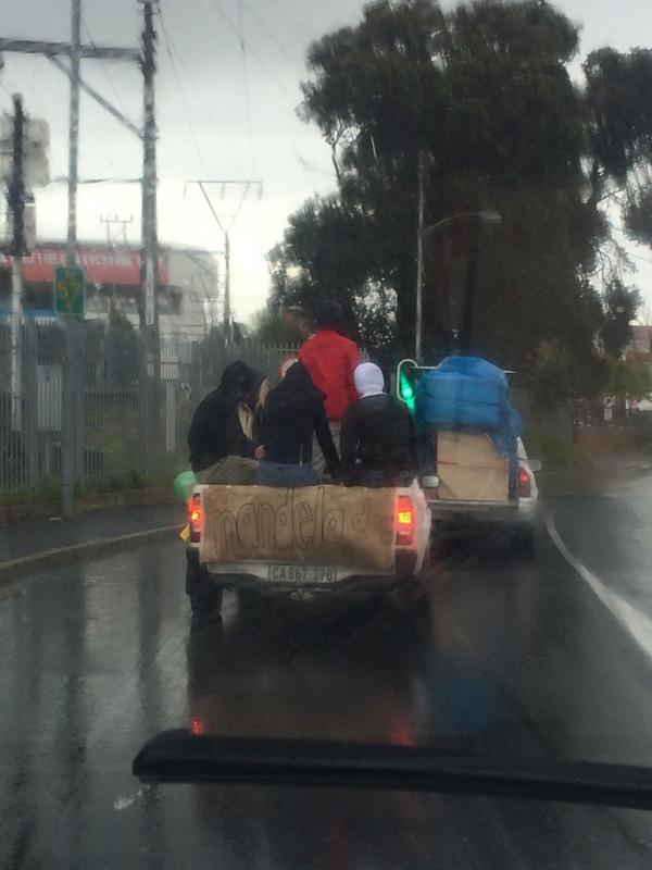 The #madibamobile heading around ct handing out sandwiches <a href="/5FM/">5FM</a> #mandeladay <a href="/makemymondayCT/">Make My Monday</a> #mandela #nkandladigs