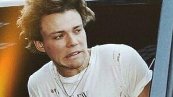reallylilyx's tweet photo. this is what annoys me, he looks like a god here.. http://t.co/YOKYAIMPrJ