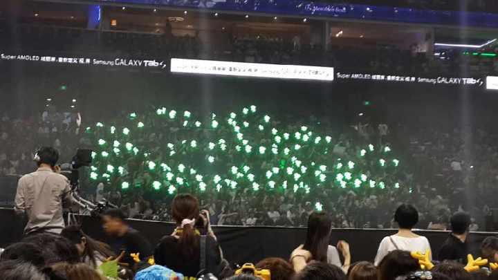 Bs0q8VzCUAEXomF.jpg:large