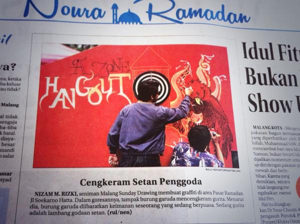 WeAreMSD's tweet photo. Haiii teman teman,.. Apa kabarnya? Kalo hari ini beli nasi bungkus, siapa tahu bungkusan korannya seperti ini. http://t.co/h83LT8gnOn