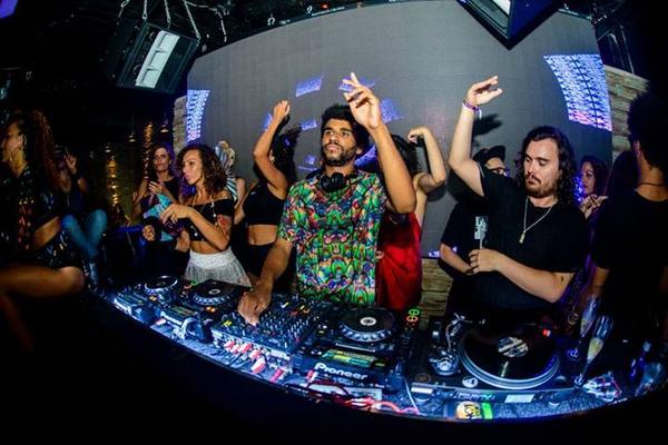 ParadisePrds's tweet photo. Photo by http://t.co/1VAaTu8IIR http://t.co/fQOlHZNZI8