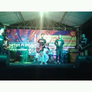 Perform distro clothing <a href="/LangitBiruProd/">Langit Biru</a> wonderia \m/