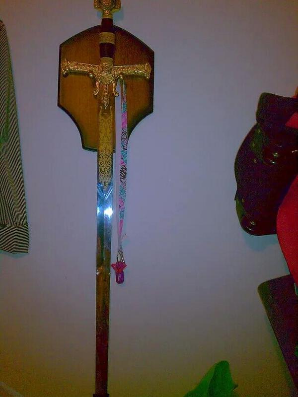 mikuuchiha207's tweet image. Mi regalo de cumpleaños cuando cumpli los 13  
Q creen