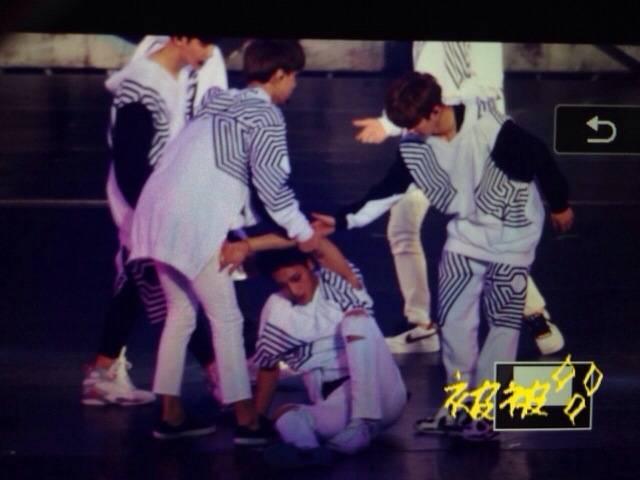 Bs1Gms2CQAA3s2b.jpg:large