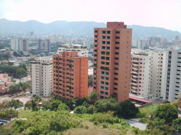 globovision's tweet photo. CIV: “Es imposible” desalojar a un inquilino en Venezuela  http://t.co/JuPEO1YswI http://t.co/egM8mF3eeJ