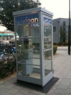 kompaan's tweet photo. GEZOCHT: TELEFOONCEL Wij zoeken er exact zo één voor in het Ketelhuis! Mocht je er 1 te weten, breng ons in contact. http://t.co/XiQyRDsZ64