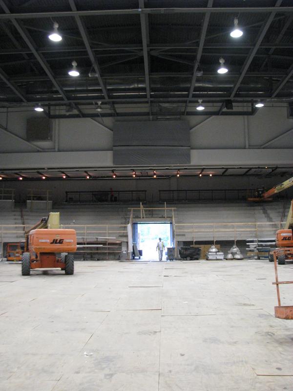 PolisseniCenter's tweet photo. @mattrcampbell @TLXFairPlay @ritcornercrew You're right, Matt!  Here is the video board over the @ritcornercrew end. http://t.co/xtRacrzblN