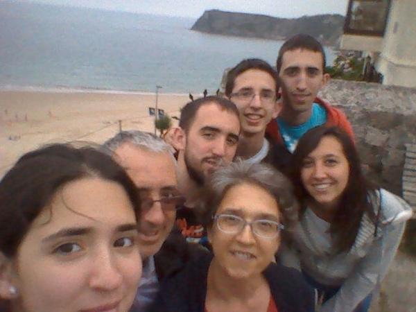 Mireiagon's tweet photo. En la playa de " (Comillas) @MaariaMarti @David41095 @JaviMartiVij http://t.co/ztbjFyTezT