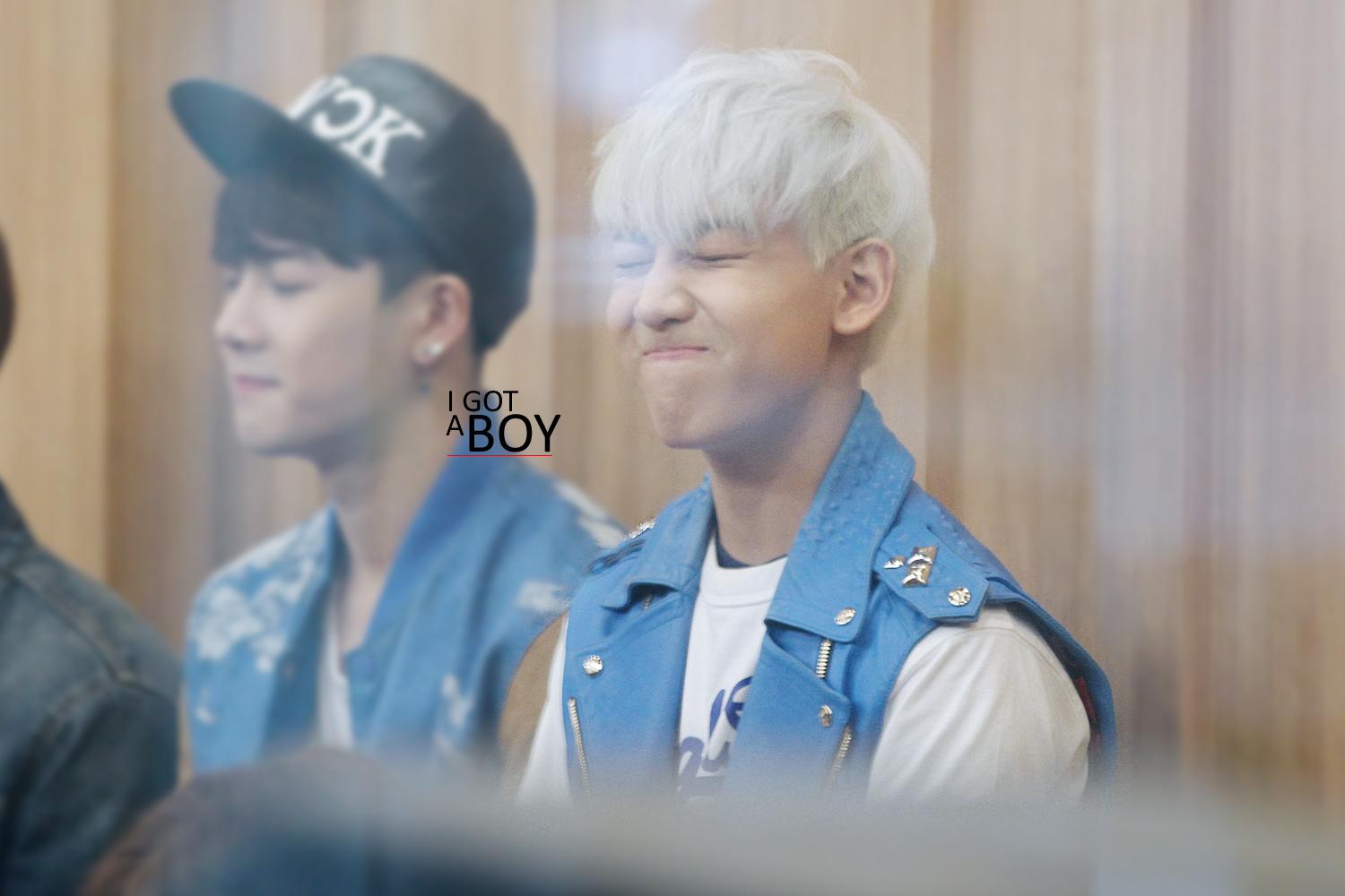 Bs1r4bdCYAAWIIB.jpg:large