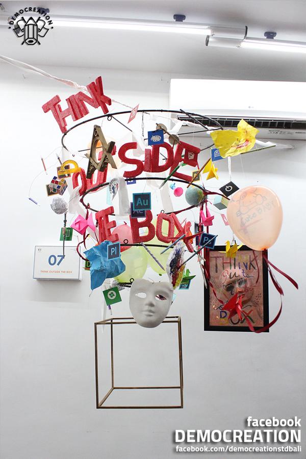 Democreation10's tweet image. [Photo 7] Karya-karya peserta pameran.