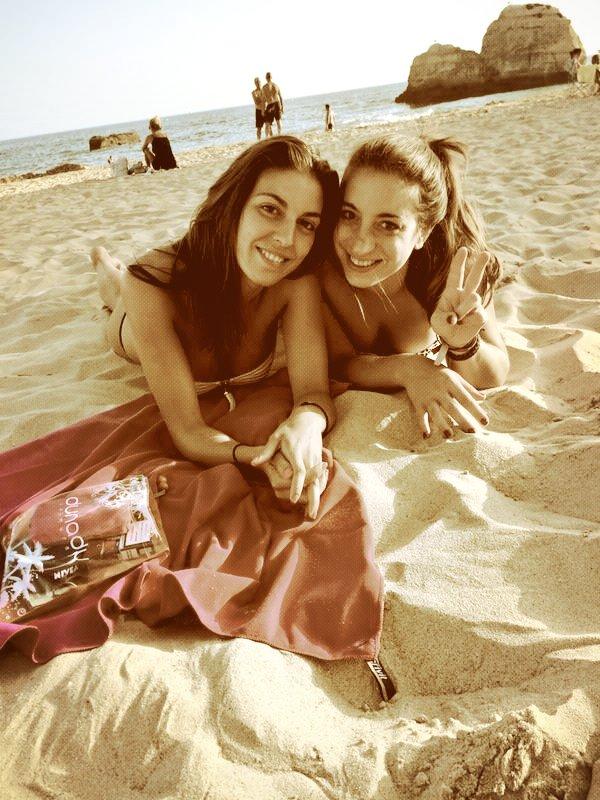 mjoseroldan2's tweet photo. Fin a unos tres dias increibles en Portugal junto a ellas @6Asun @jessicaBlancarr INOLVIDABLES! http://t.co/QJudQWrlCZ