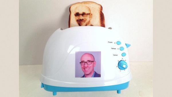 BigRyan's tweet photo. #SelfieToast But seriously, this is real... http://t.co/RfDcIGUlxr
