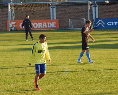 elpachi8's tweet photo. Primer entrenamiento en Boca http://t.co/OIkLuyJQHs