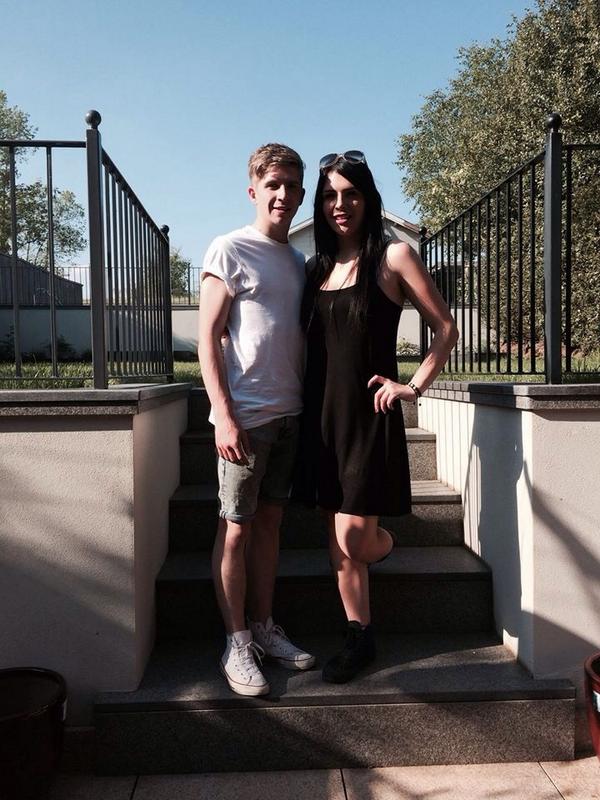EwanBlakely's tweet photo. My beautiful older sister one of the most important women in my life 👌 http://t.co/JJYuxmMYIj