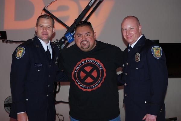 SeattlePF's tweet photo. Thx @fluffyguy for supporting @SeattlePD Ofcs Gallagher & Wade, & their efforts to provide beds to kids #fluffybeds http://t.co/NlnzY3Sqa6