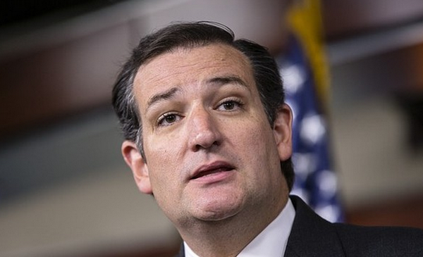 theblaze's tweet image. Why is there so little coverage of @sentedcruz’s decision to join border relief effort? theblaze.com/stories/2014/0…