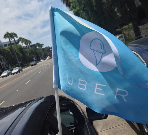 Uber_Palm's tweet photo. Now that lunch is over, it's time for dessert! Fire up your app and request #UberIceCream http://t.co/yZ2f9Mlvex http://t.co/sq4dA3ersT