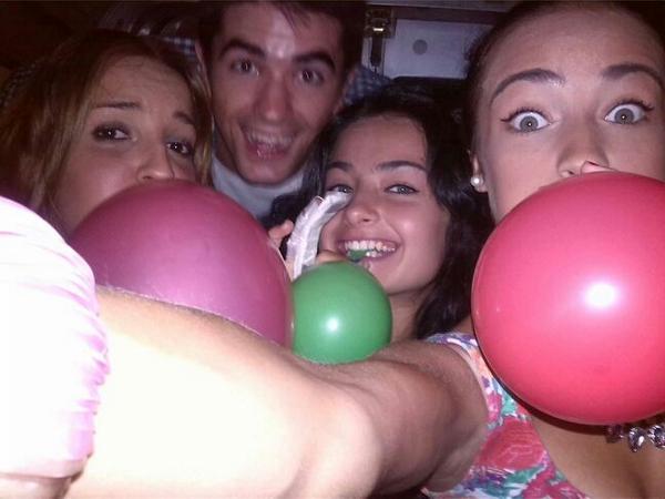 albbagr97's tweet photo. Empezando la noche¡ http://t.co/DDEtDk5V7Q