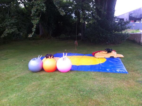 fun2bounce's tweet image. Sumo and adult hoppers down on the farm @ Penryn. Happy days