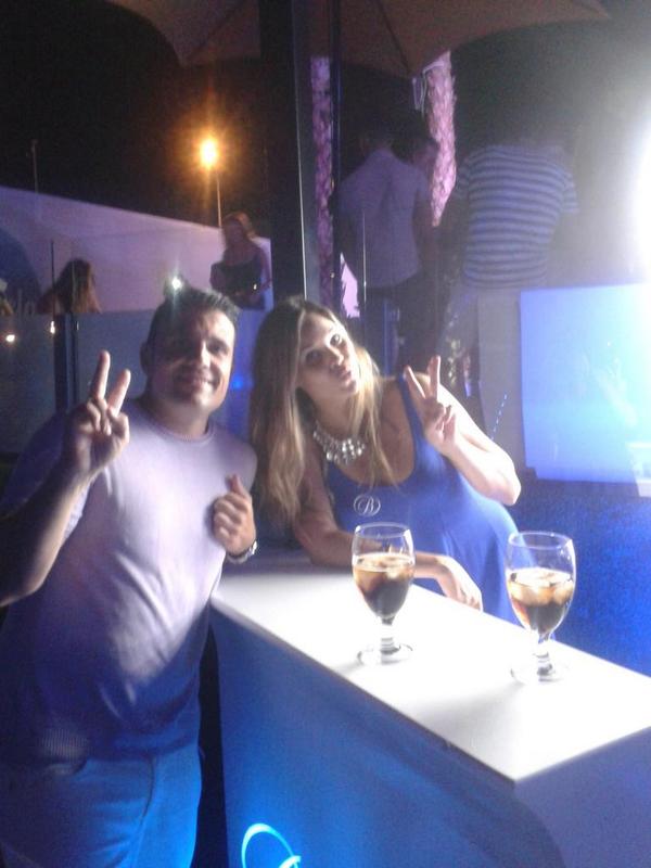 arantxarf2's tweet photo. "@alexgsm2: #BMUSIC  Toni quiere unos altavoces y una copity gratis http://t.co/dGVUJ7ny9o"