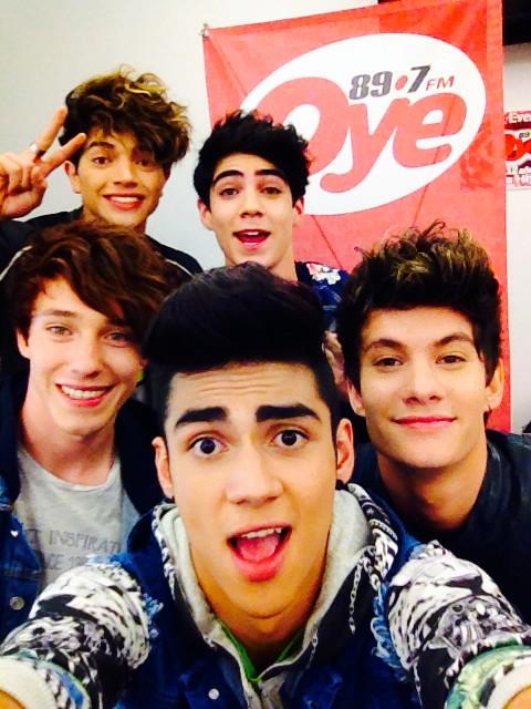 CD9's tweet image. ¡Ya estamos acá! #EventoOye12Aniversario @Oye897 #CD9EnElEventoOye