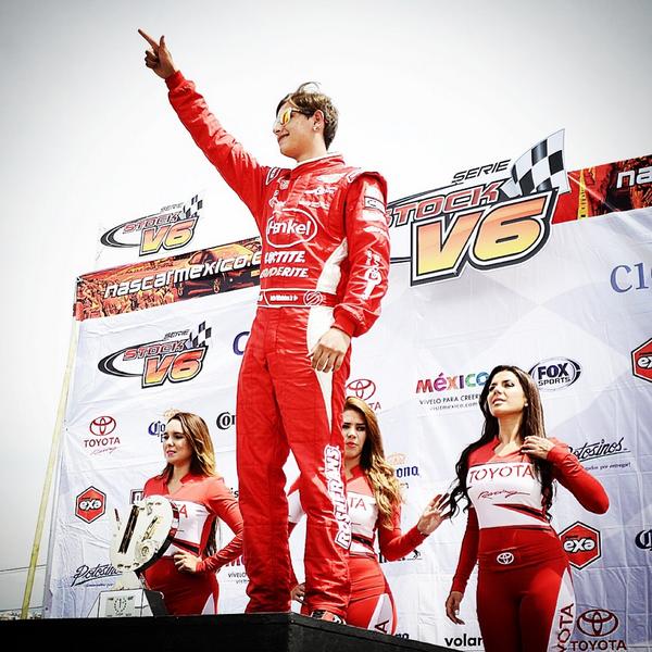 Villalobos_jr97's tweet photo. Mañana vamos por todo 🏁🚗🏆 @Henkel @LOCTITE_NA @CEDVAOFICIAL @RoshfransMX #gearwrench #dai @CopaUdA @StockV6Oficial http://t.co/0Sne7ARBoH