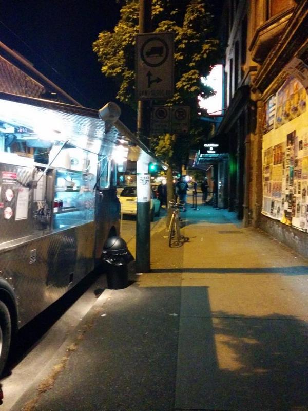 thecookabides's tweet image. Ah! @kandjfoodtruck (an F'n #Schnitzel truck) at my place right now, post @bestiewurst and @maenam. #justifyable?