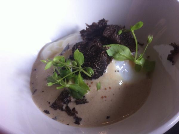 Polenta, egg, tartufo to start <a href="/florentinorest/">Grossi Florentino</a> with <a href="/GuyGrossi/">Guy Grossi</a> on <a href="/TruffleHoundOz/">the truffle hound</a> hunt <a href="/YarraValleyTruf/">Stuart Dunbar</a>