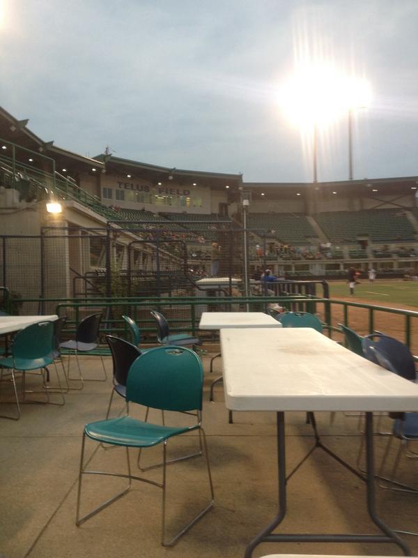 ScottHornstra's tweet photo. @Tsliwk @HeidiNorthh depends if ya wanna be here until the sun comes up #whoplays11oclockgames #pilotbaseball http://t.co/NYl0VMLcLx