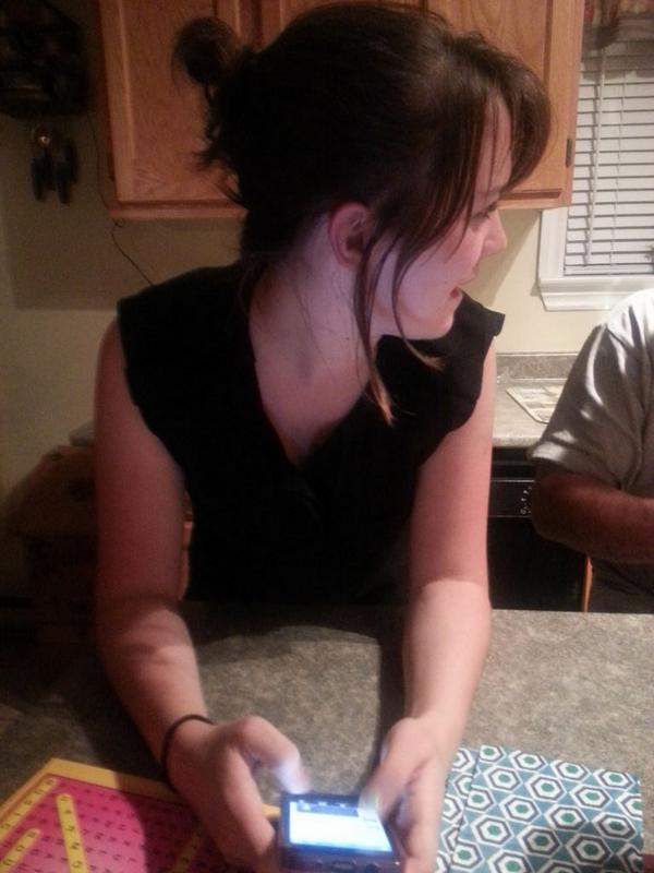 anandrews18's tweet photo. This girl. Gotta be one of the cutest out there. #fambam #oopsIlied http://t.co/hclFexeQOg