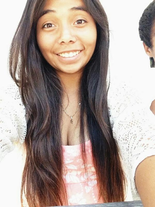 beckyherrera96's tweet photo. Smile because you can :) http://t.co/BBjMqmf1g8