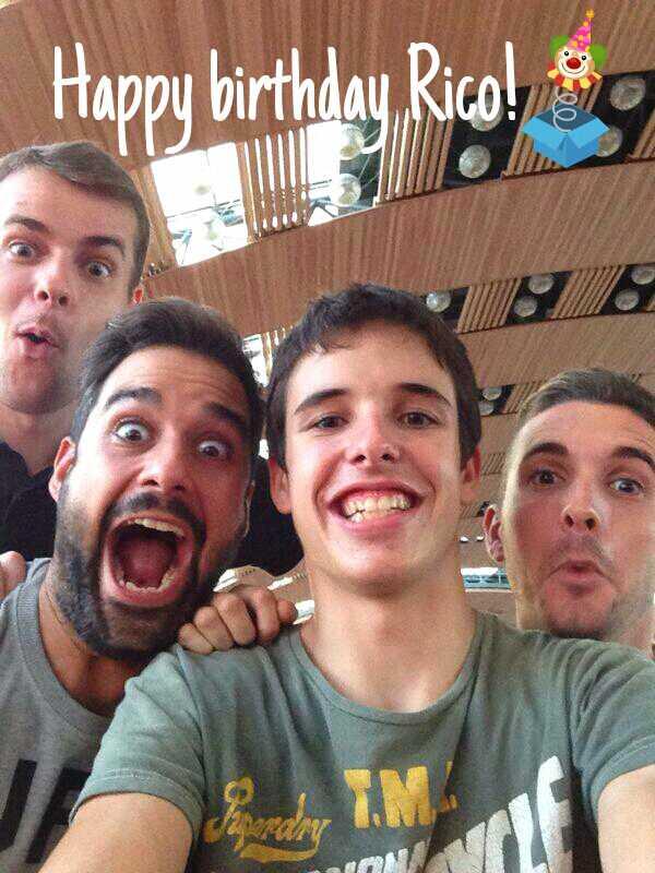 Gracias <a href="/rico4890/">Javier Ortiz Alcaraz</a> por su ultimo ano ayuda a Alex Marquez.