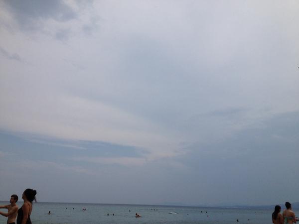 Sugardicki's tweet photo. Είπα να πάω μια φορά κι εγω για μπάνιο... http://t.co/Hrxiy45icN