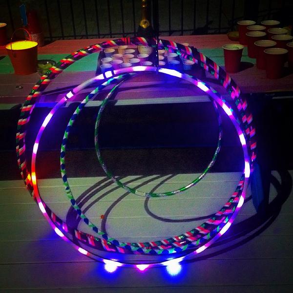 RoarOfSunshine's tweet photo. #Birthday #Hooplah #Hoopdance #LED #LEDhoop #LEDlife #ILiveInLED #HoopCollection #Variety #HoopLife #SizeMatters http://t.co/MrloujDgJq