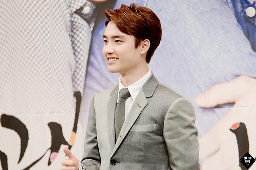 SMTOWN_WORLD's tweet image. [EXO Fantaken Update] 찰나의미학 | do not edit.