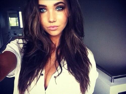 MarkMarkhoffman's tweet image. Beautiful girl follow her @BellaTuck or I'll fucking kill you with a knife!