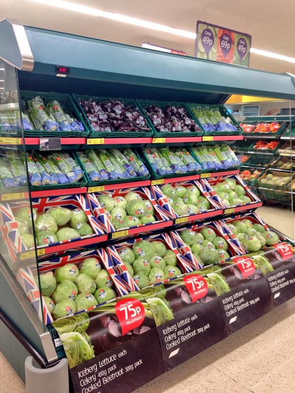 Strong message on price on out Greengrocers this morning <a href="/MilfordTesco/">TescoMilfordHaven</a>  #2for75p