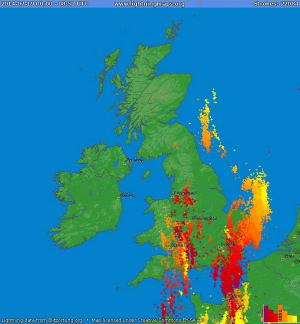 liamdutton's tweet image. There have been around 22,084 lightning strikes across UK &amp;amp; Ireland between 1am and 9.51am! More to come as well...