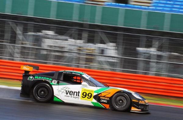 DennisRetera's tweet photo. Q P4 in class P6 in general. It was a typical English weather Quali. 🙈 @SilverstoneUK @GT_Open http://t.co/HoZDQRdIZF