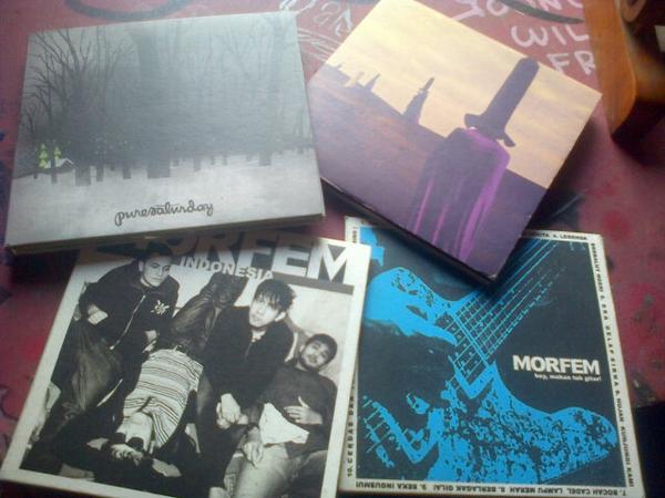 geraltrizmy's tweet image. Sore sore mendung kane nih dengerin cd @thesigit @PureSaturdayBdg @morfem_band #SupportOurLocalBand