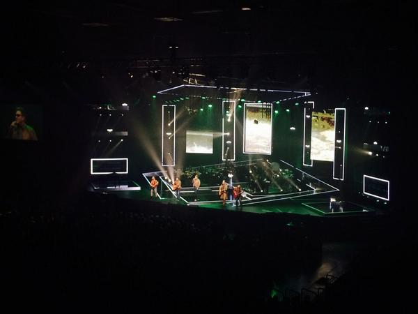 Huisgenoot tweet media