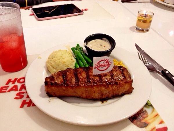 Steak-perience at <a href="/steakholycow/">Holycow! Steakhouse</a> #CAMPbali w/ <a href="/rkharyono/">Mas Kuntoro</a> &amp; others