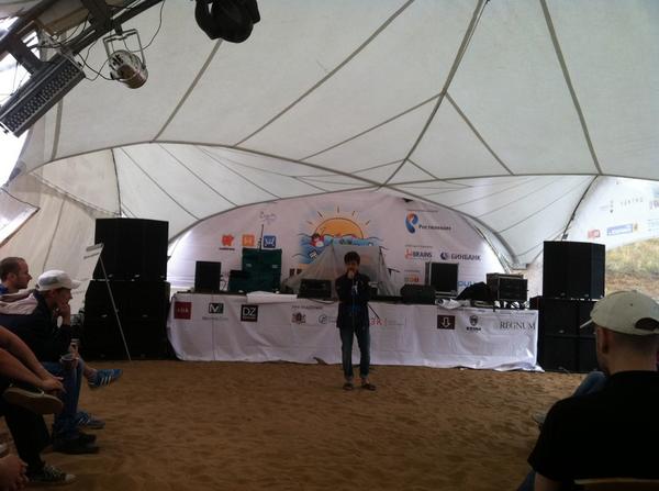 MatrixFailure's tweet image. Шеф человеку потерявшему тезисы о культуре компании:"Чувак это была презентация о культуре. Что за херня?" #ulcamp