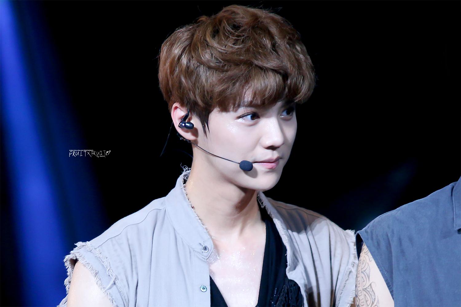 [FANTAKEN] 140718-19 EXO Concert "The Lost Planet" in Shanghai Day 1-2 [45P] Bs6bQEKCIAALboI