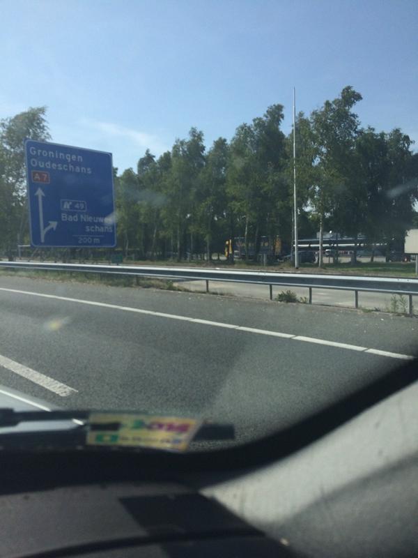 LEDzt_gehts_los's tweet photo. Wieder in die Heimat! #carbagerun #tiefuswatishetheet #langlevedeairco http://t.co/BvakfswBEX