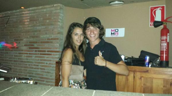 NuriaAntu's tweet photo. Buena noche en @MOMABANUS con @nacholara_dj !! repetiremos ;) http://t.co/hPtT2TDk7F